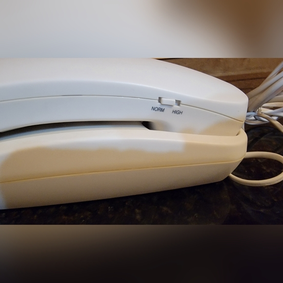 Vintage Conairphone Retro Trimline Push Button Corded Wall/ Desk Phone White - Picture 6 of 8
